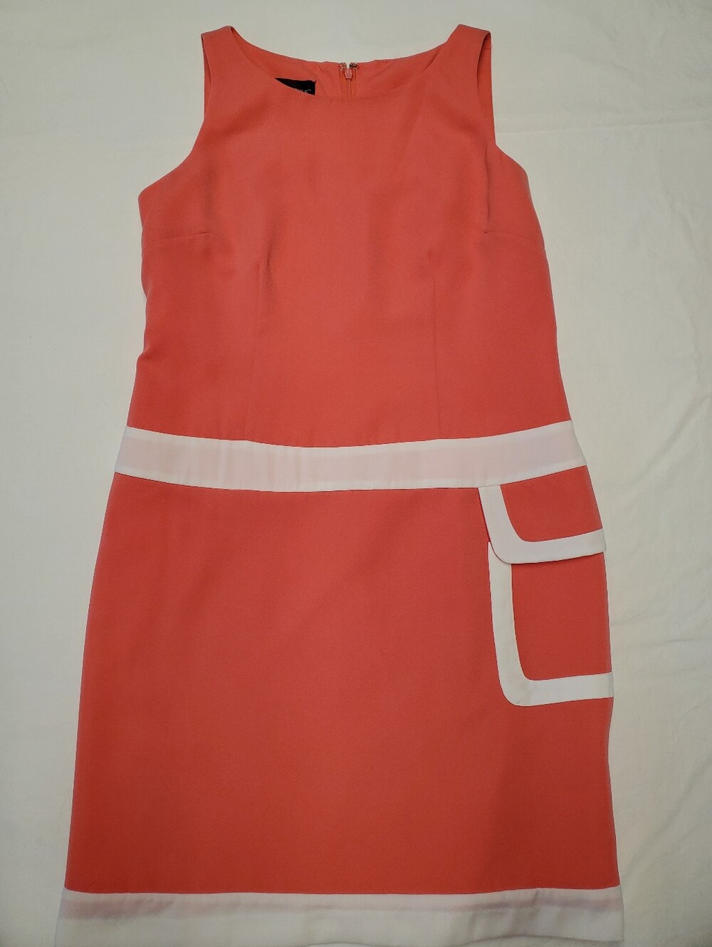 Metrostyle Coral White Colorblock Sheath Dress Size 4P Sleeveless Pocket